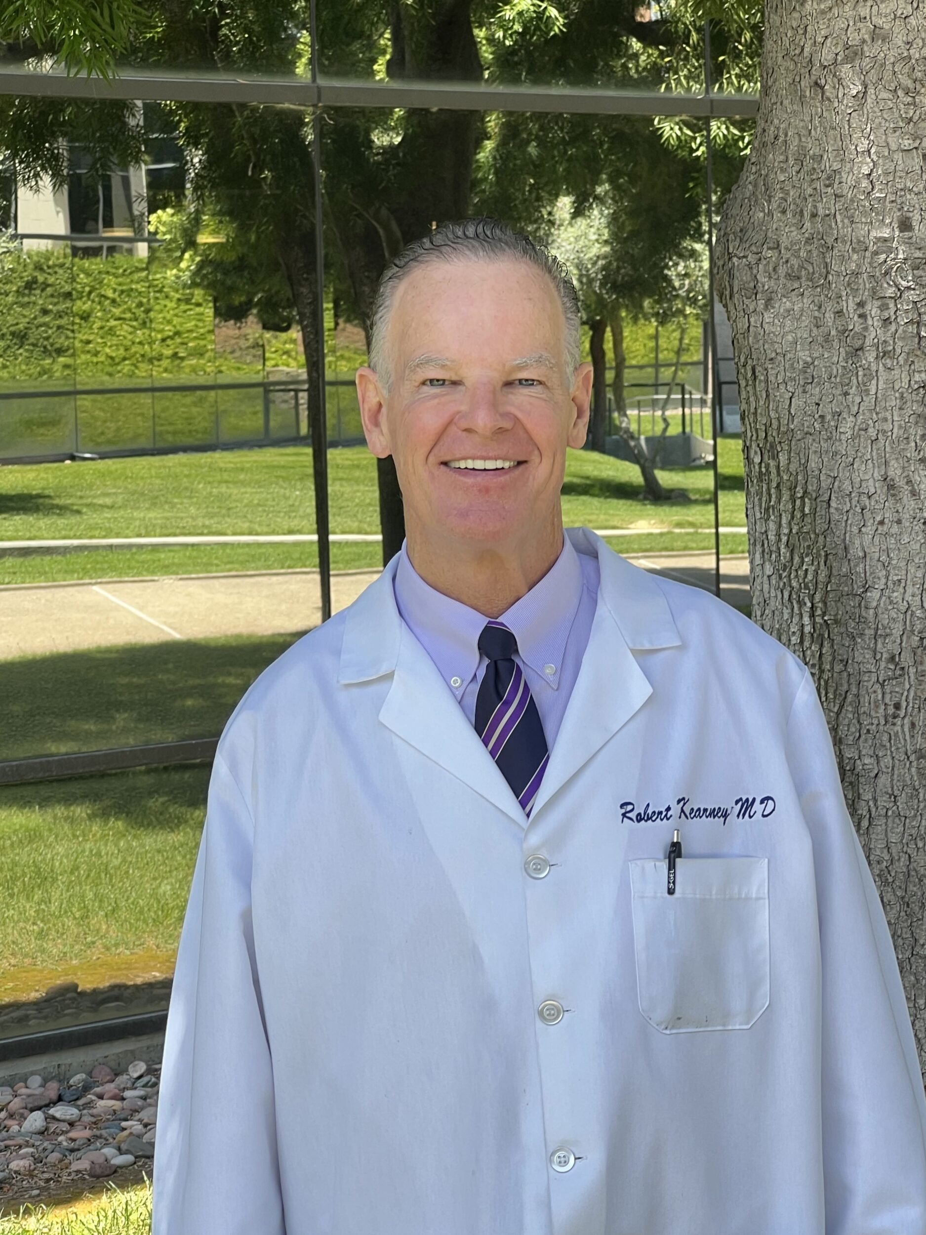 Dr. Robert Kearney